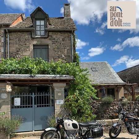 Au Pont D'Olt Hotel Saint-Côme-dʼOlt Eksteriør billede