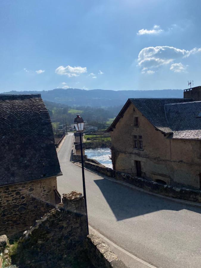 Au Pont D'Olt Hotel Saint-Côme-dʼOlt Eksteriør billede
