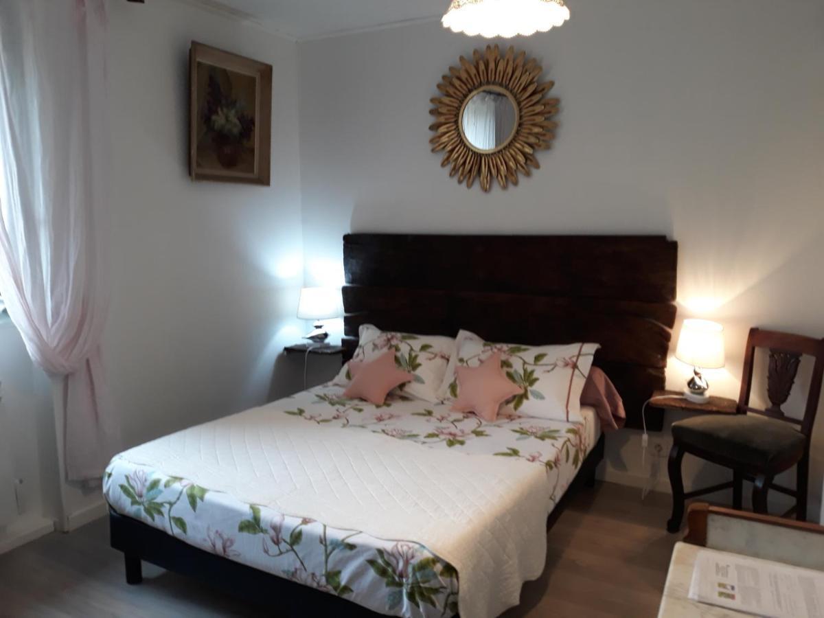 Au Pont D'Olt Hotel Saint-Côme-dʼOlt Eksteriør billede
